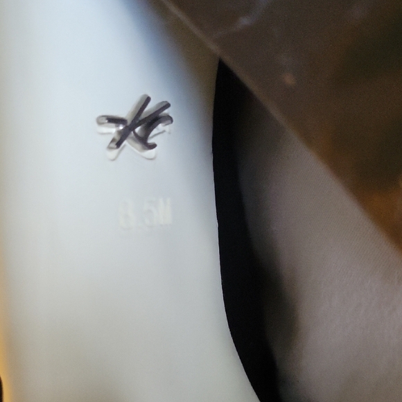 You Are Hip!Kenneth Cole New York Black and White Heeled Boots with Sleek Design - Picture 4 of 6